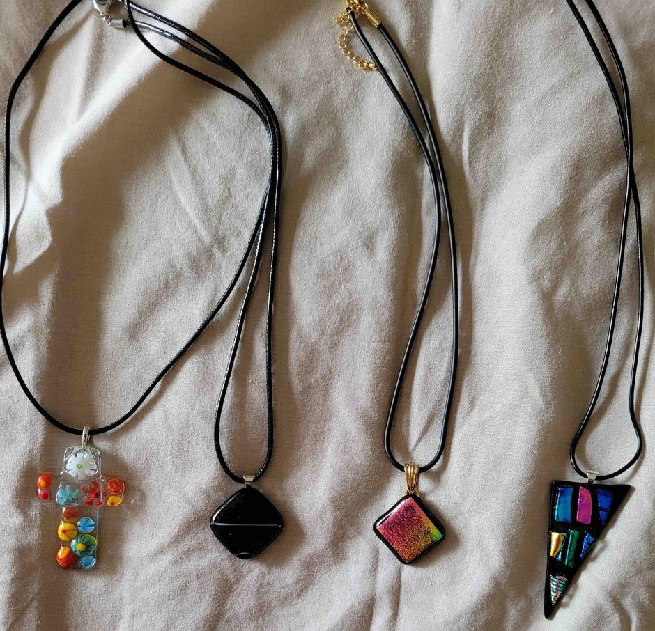 Dichoric Glass Pendant 6